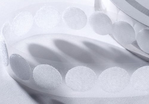 Die-cut medical pads on a roll